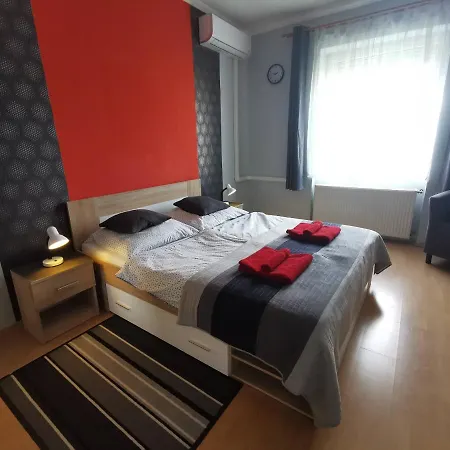 Smart Szallas Apartmán *
