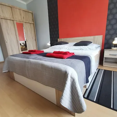 Smart Szallas 米什科尔茨